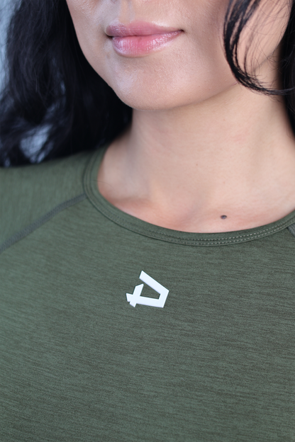 Athena Seamless Crop - Army Green